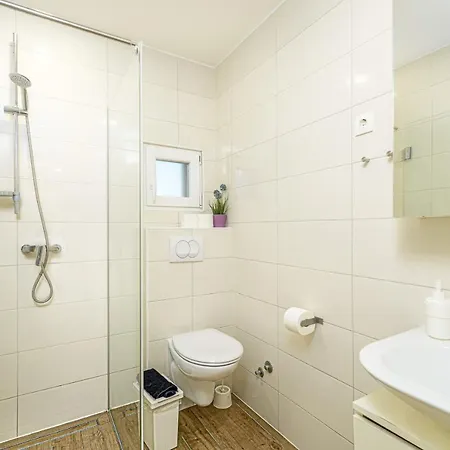 Apartment With A Parking Space - 20252 Vir