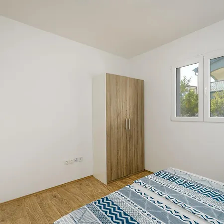 With A Parking Space - 20252 Apartment Vir