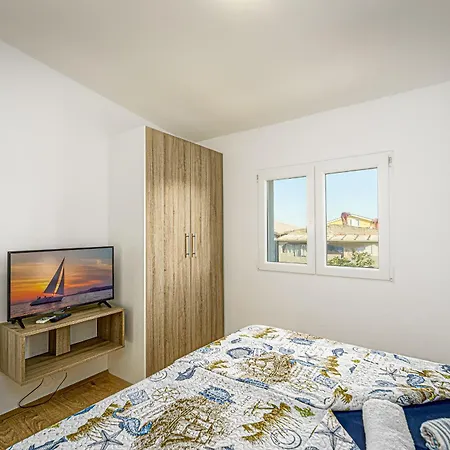 Apartment With A Parking Space - 20252 Vir