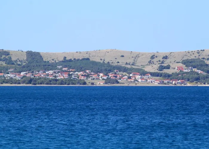 With A Parking Space - 20252 * Вир