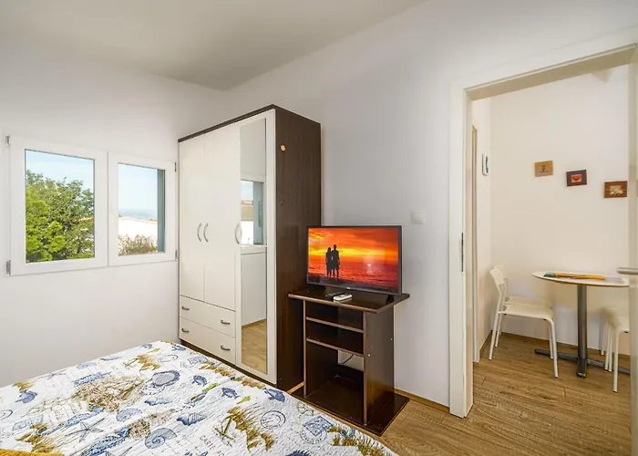 With A Parking Space - 20252 Apartment Vir